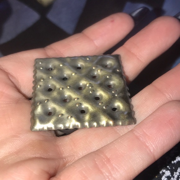 ✨🆕BNWOT!Mixed RPDR Queens Enamel Pins! From Tour!Super cute,RARE, &unique! ✨ - Picture 9 of 13